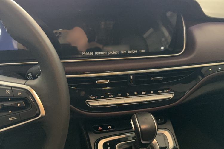 Used GAC Trumpchi M6 2021 PRO 270T DCT Luxury Edition Audio And AC Panel