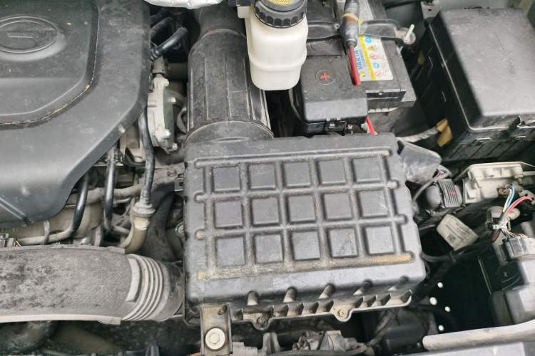 Used GAC Trumpchi M6 2021 PRO 270T DCT Luxury Edition Engine Bay Left