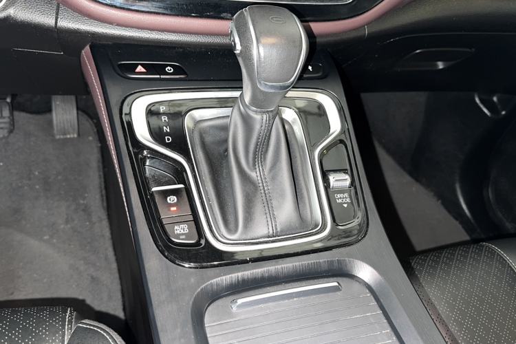 Used GAC Trumpchi M6 2021 PRO 270T DCT Luxury Edition Gear Lever