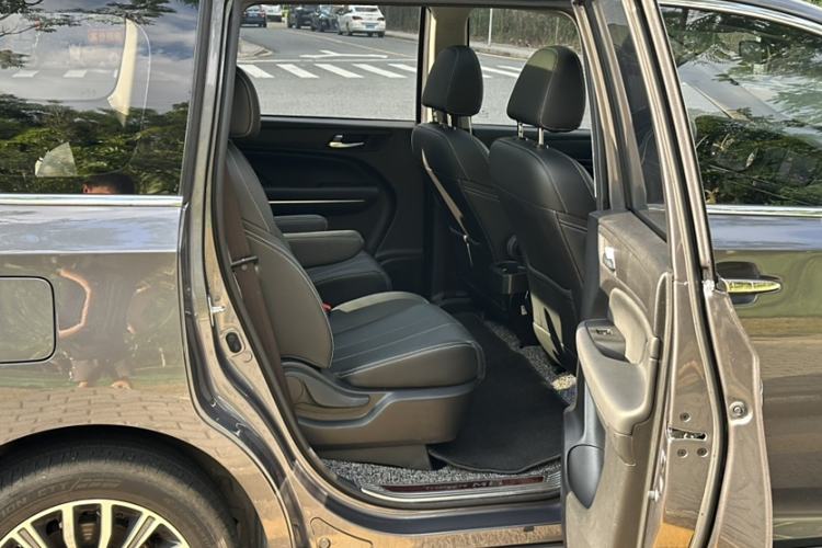 Used GAC Trumpchi M6 2021 270T DCT Luxury Edition (7-seater) Interior 3
