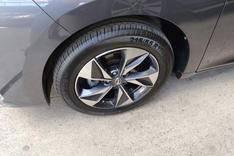Used GAC Trumpchi M6 2021 PRO 270T DCT Luxury Edition Left Front Wheel Hub