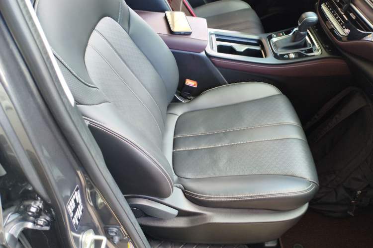 Used GAC Trumpchi M6 2021 PRO 270T DCT Luxury Edition Right Front Seat