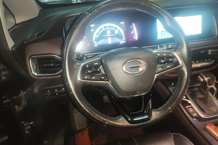 Used GAC Trumpchi M6 2021 PRO 270T Automatic Luxury Edition Steering Wheel