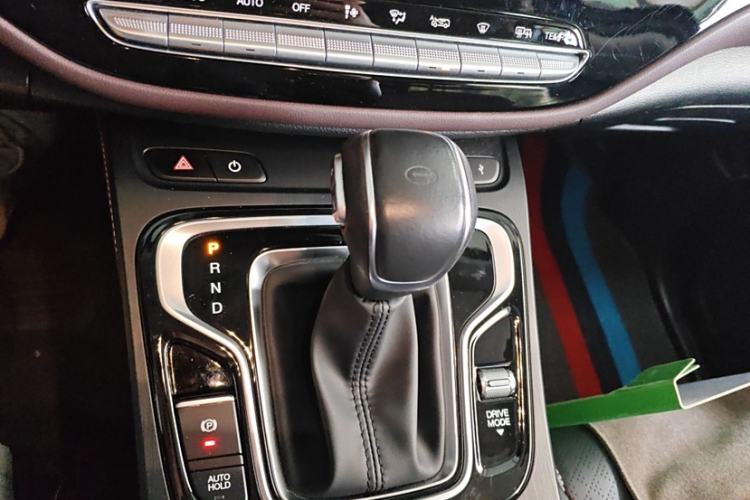 Used GAC Trumpchi M6 2021 PRO 270T DCT Luxury Edition Gear Lever