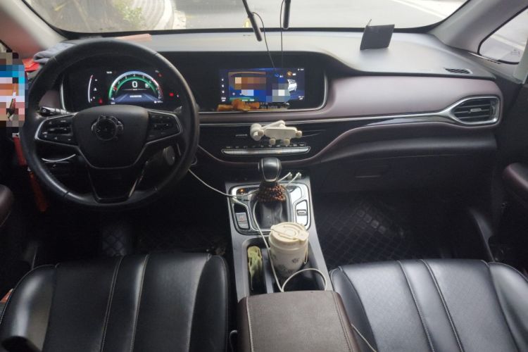 Used GAC Trumpchi M6 2021 PRO 270T DCT Luxury Edition Center Console