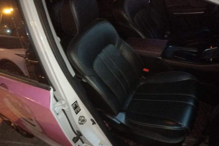 Used GAC Trumpchi M6 2021 PRO 270T DCT Luxury Edition Right Front Seat