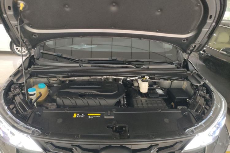 Used GAC Trumpchi M6 2021 PRO 270T DCT Luxury Edition Engine Bay