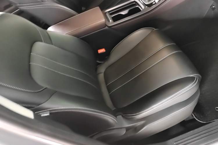 Used GAC Trumpchi M6 2021 270T DCT Elite Edition (7-seater) Right Front Seat