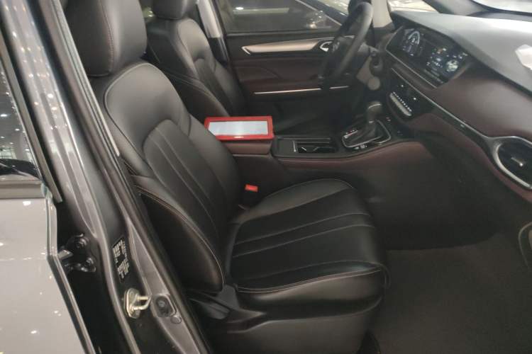 Used GAC Trumpchi M6 2021 PRO 270T DCT Luxury Edition Right Front Seat