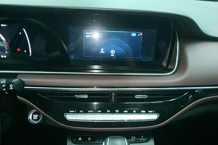 Used GAC Trumpchi M6 2021 PRO 270T DCT Elite Edition Audio And AC Panel