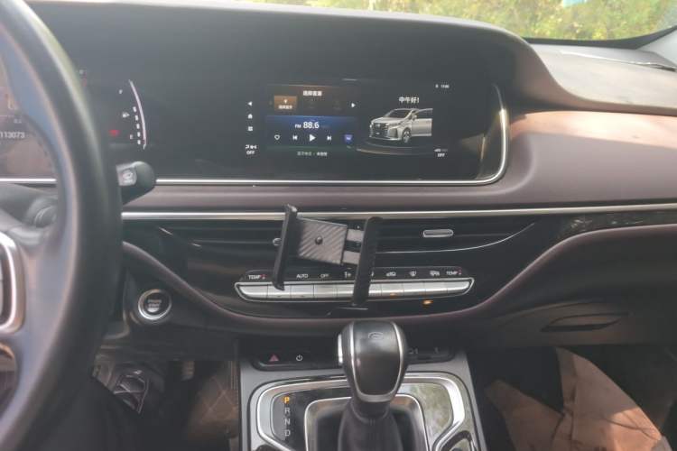 Used GAC Trumpchi M6 2021 270T DCT Elite Edition (7-seater) Audio And AC Panel
