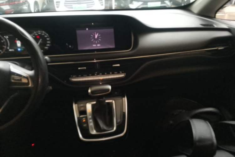 Used GAC Trumpchi M6 2021 270T DCT Elite Edition (7-seater) Audio And AC Panel