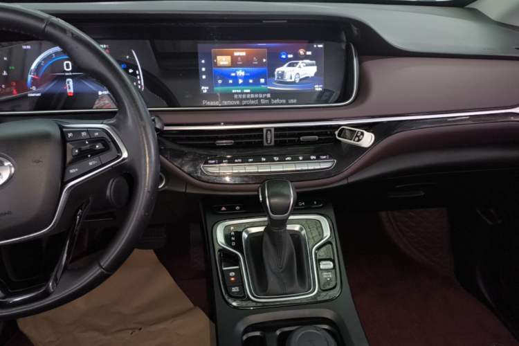 Used GAC Trumpchi M6 2021 PRO 270T Automatic Luxury Edition Audio And AC Panel