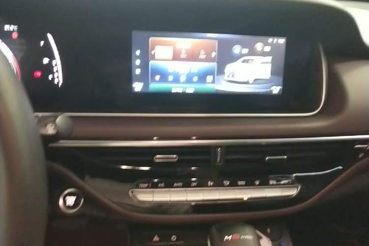 Used GAC Trumpchi M6 2021 PRO 270T DCT Luxury Edition Audio And AC Panel