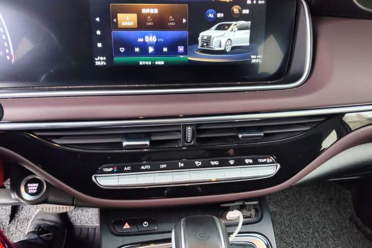 Used GAC Trumpchi M6 2021 PRO 270T Automatic Luxury Edition Audio And AC Panel