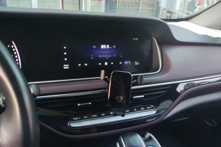 Used GAC Trumpchi M6 2021 PRO 270T Automatic Luxury Edition Audio And AC Panel