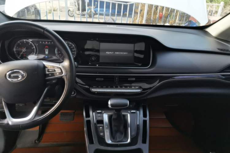 Used GAC Trumpchi M6 2021 270T DCT Luxury Edition (7-seater) Audio And AC Panel