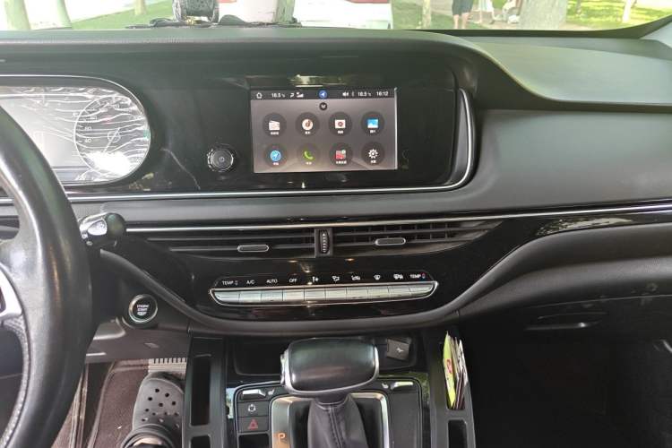 Used GAC Trumpchi M6 2021 270T DCT Luxury Edition (7-seater) Audio And AC Panel