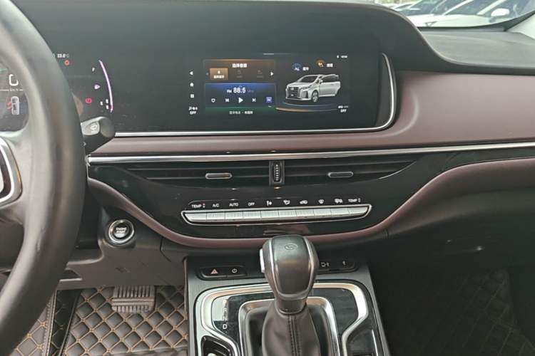 Used GAC Trumpchi M6 2021 PRO 270T Automatic Luxury Edition Audio And AC Panel