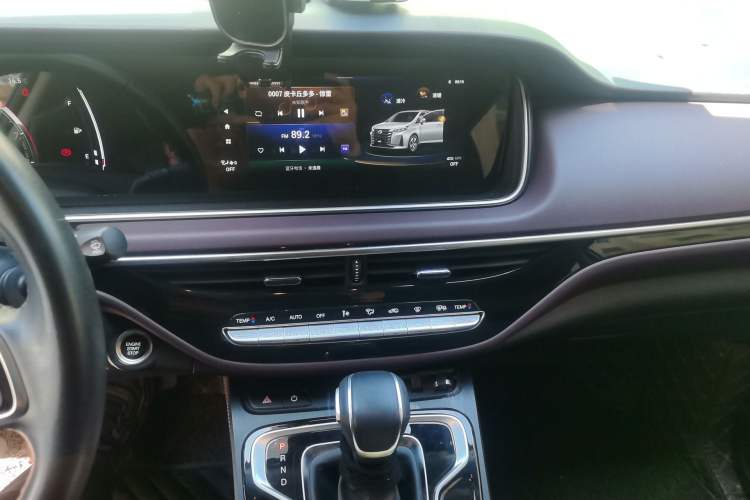 Used GAC Trumpchi M6 2021 PRO 270T DCT Luxury Edition Audio And AC Panel