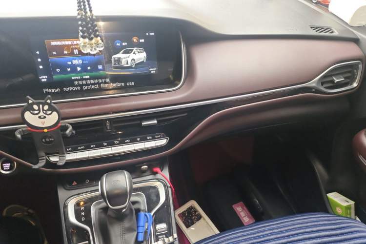 Used GAC Trumpchi M6 2021 270T DCT Luxury Edition (7 Seats) Audio And AC Panel
