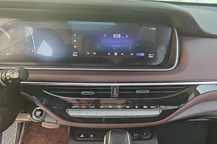 Used GAC Trumpchi M6 2021 PRO 270T DCT Luxury Edition Audio And AC Panel