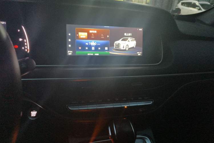Used GAC Trumpchi M6 2021 PRO 270T DCT Luxury Edition Audio And AC Panel
