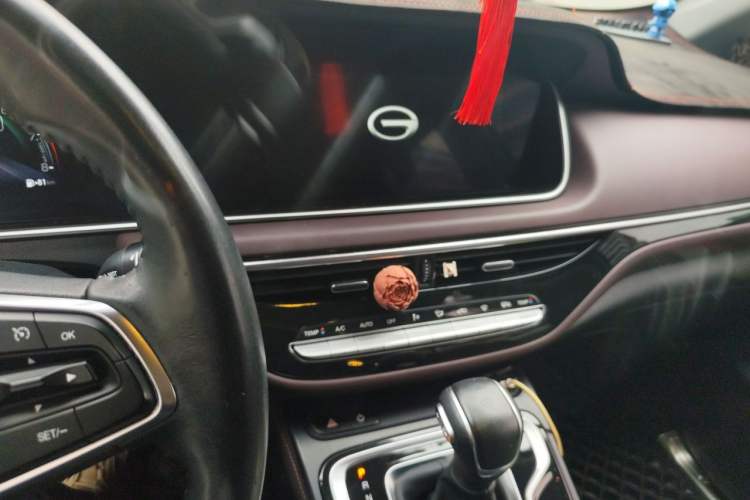 Used GAC Trumpchi M6 2021 PRO 270T Automatic Luxury Edition Audio And AC Panel