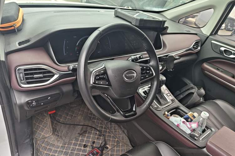 Used GAC Trumpchi M6 2021 PRO 270T DCT Elite Edition Center Console
