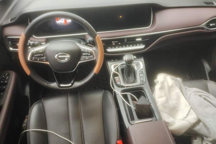 Used GAC Trumpchi M6 2021 PRO 270T DCT Luxury Edition Center Console