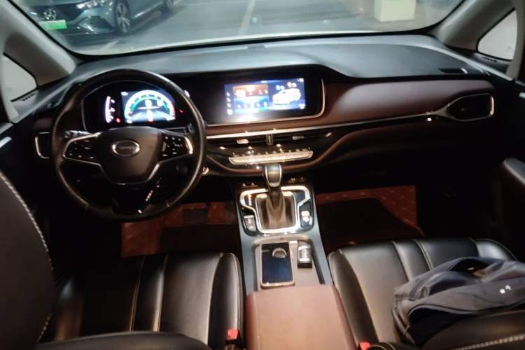 Used GAC Trumpchi M6 2021 PRO 270T DCT Luxury Edition Center Console