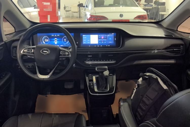 Used GAC Trumpchi M6 2021 270T DCT Prestige Edition (7-seater) Center Console