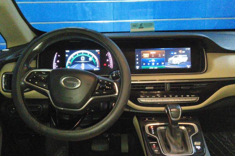 Used GAC Trumpchi M6 2021 PRO 270T Automatic Luxury Edition Center Console