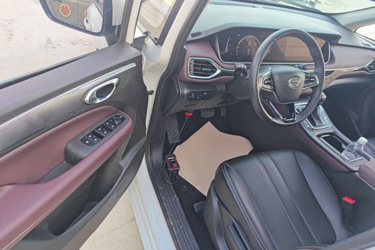 Used GAC Trumpchi M6 2021 PRO 270T Automatic Luxury Edition Driver Seat
