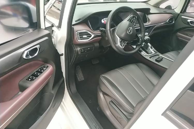 Used GAC Trumpchi M6 2021 PRO 270T DCT Elite Edition Driver Seat