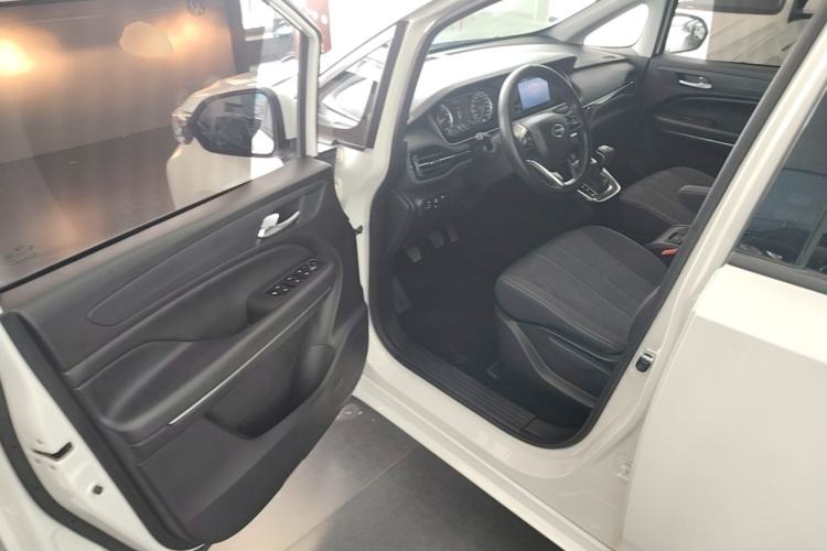 Used GAC Trumpchi M6 2021 270T Manual Elite Edition (7-seater) Driver Seat