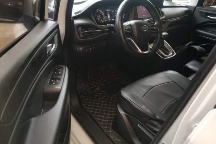 Used GAC Trumpchi M6 2021 270T DCT Elite Edition (7-seater) Driver Seat