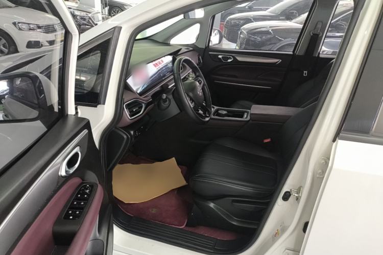 Used GAC Trumpchi M6 2021 PRO 270T Automatic Luxury Edition Driver Seat