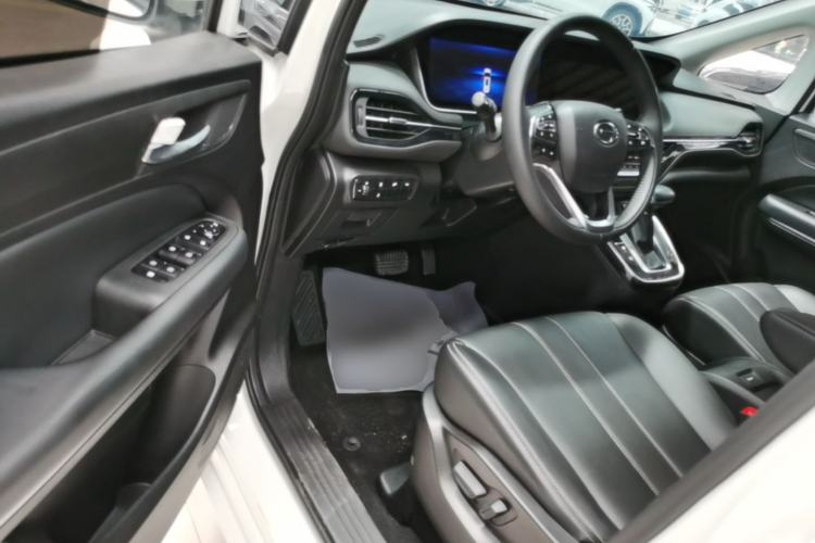Used GAC Trumpchi M6 2021 270T DCT Prestige Edition (7-seater) Driver Seat