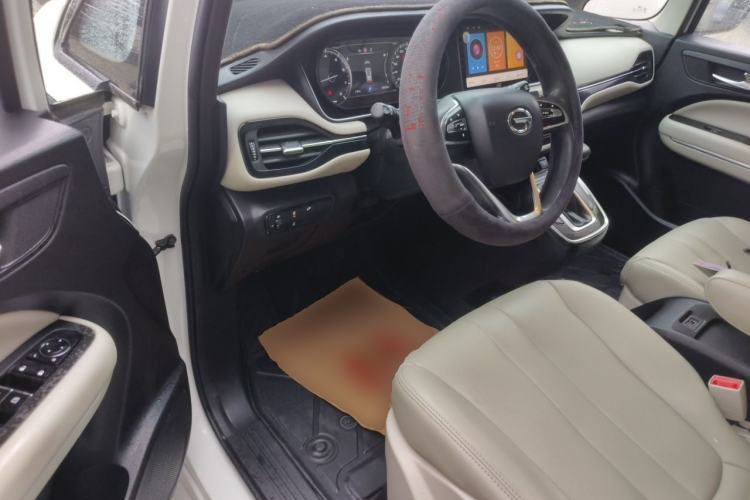 Used GAC Trumpchi M6 2021 270T DCT Elite Edition (7-seater) Driver Seat