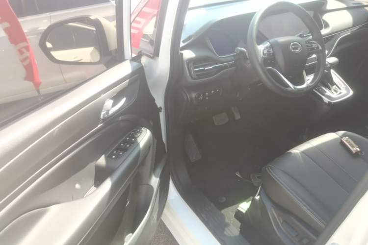 Used GAC Trumpchi M6 2021 270T DCT Prestige Edition (7-seater) Driver Seat