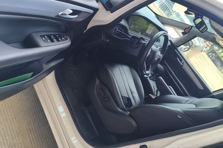 Used GAC Trumpchi M6 2021 270T DCT Prestige Edition (7 Seats) Driver Seat