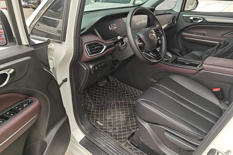 Used GAC Trumpchi M6 2021 PRO 270T Automatic Luxury Edition Driver Seat