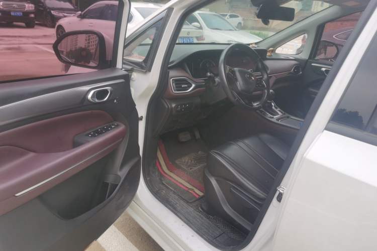 Used GAC Trumpchi M6 2021 PRO 270T Automatic Luxury Edition Driver Seat