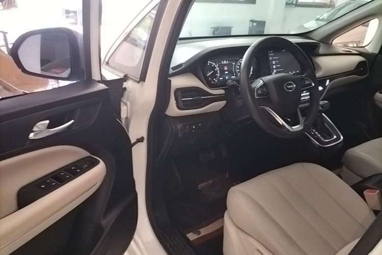 Used GAC Trumpchi M6 2021 270T DCT Elite Edition (7-seater) Driver Seat