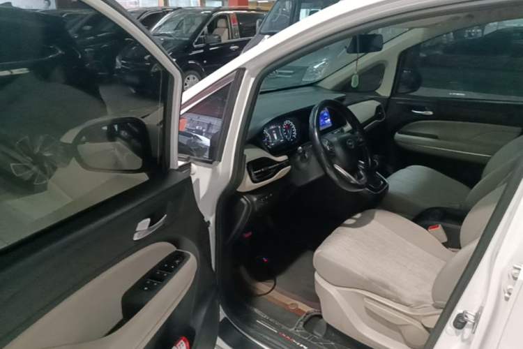 Used GAC Trumpchi M6 2021 270T Manual Elite Edition (7-seater) Driver Seat