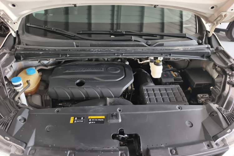 Used GAC Trumpchi M6 2021 PRO 270T DCT Luxury Edition Engine Bay