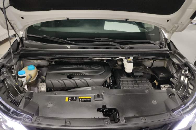 Used GAC Trumpchi M6 2021 PRO 270T Automatic Luxury Edition Engine Bay