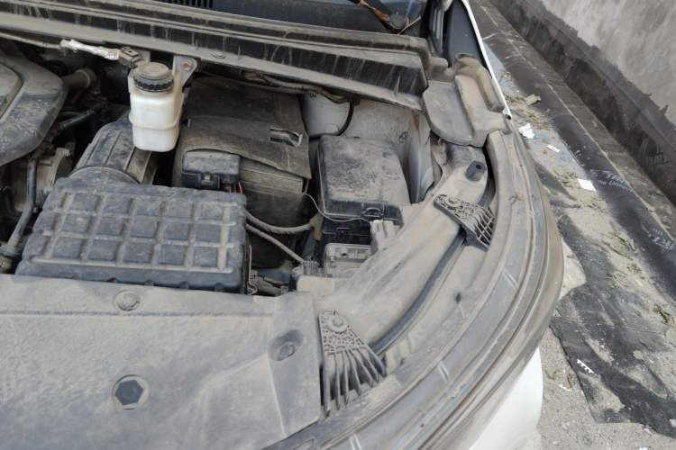 Used GAC Trumpchi M6 2021 270T DCT Luxury Edition (7-seater) Engine Bay Left