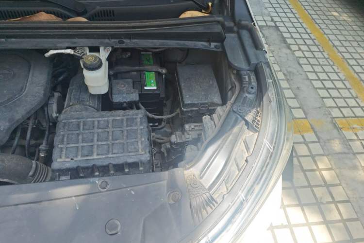 Used GAC Trumpchi M6 2021 PRO 270T DCT Luxury Edition Engine Bay Left